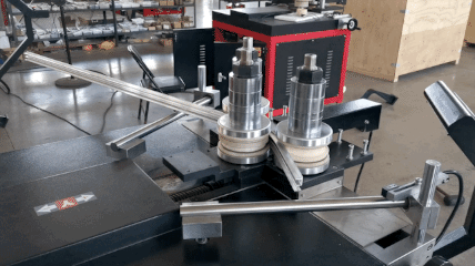 Curvado CNC de perfiles de aluminio para cajas de luz publicitarias