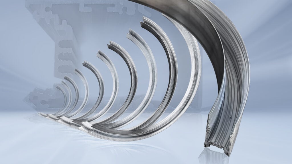 Conjunto de perfiles de aluminio curvados para iluminación LED sin torsión