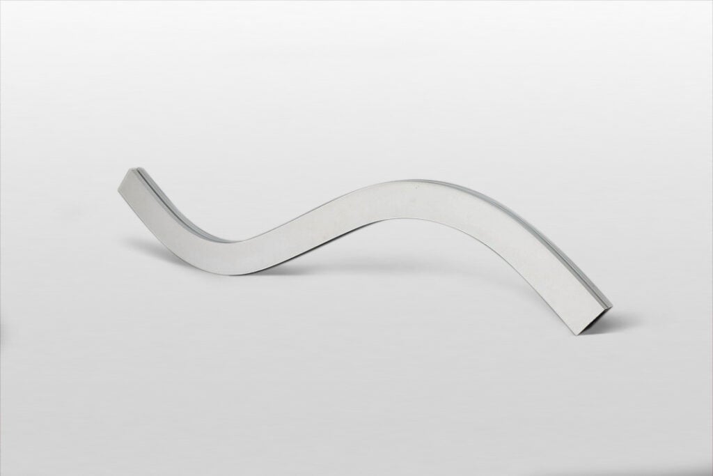 Curvado de tubos de aluminio con geometría en S